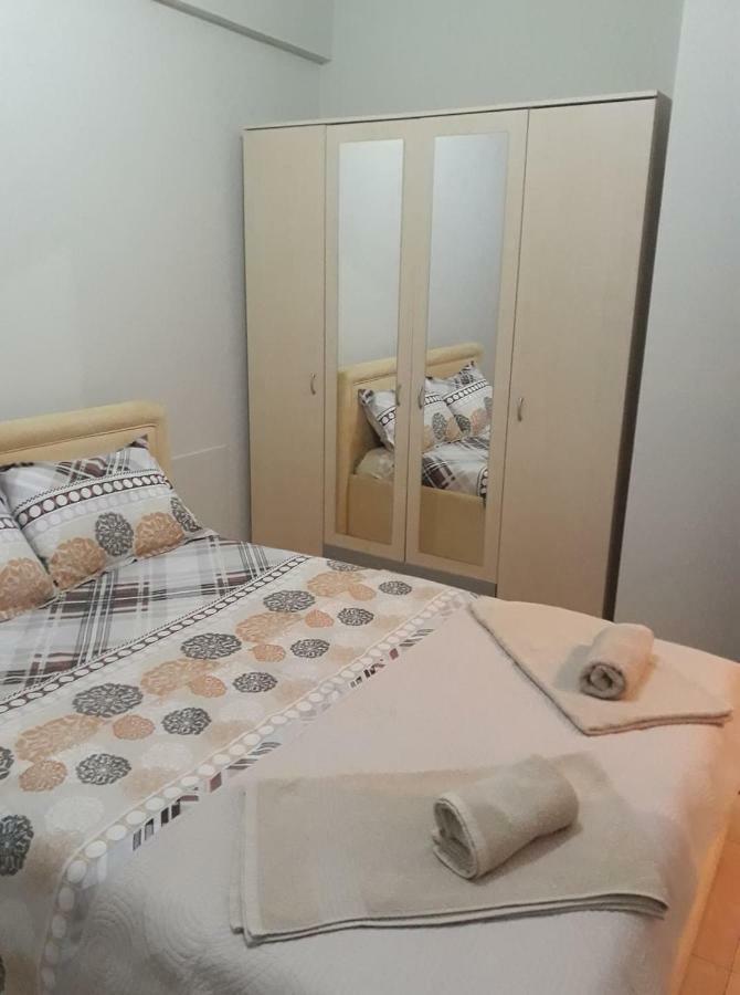 Tassos Apartment Nea Michaniona Bagian luar foto