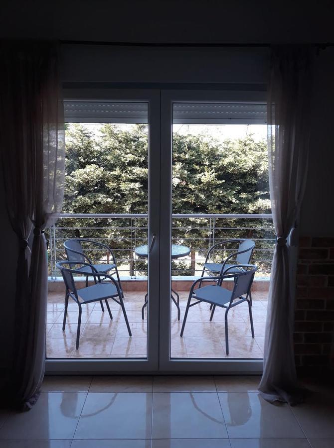 Tassos Apartment Nea Michaniona Bagian luar foto